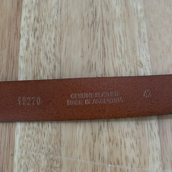 Vintage Men’s Leather Embossed Brown Belt Made In Argentina 44.5 Inches Long - Picture 3 of 6